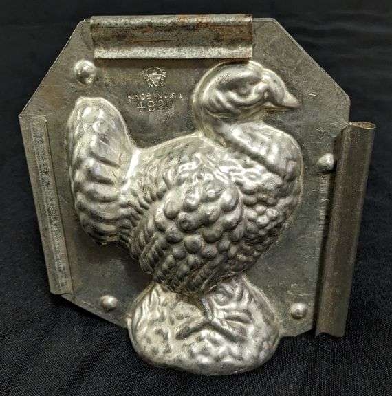 ANTIQUE CHOCOLATE MOLD HEN TURKEY THANKSGIVING