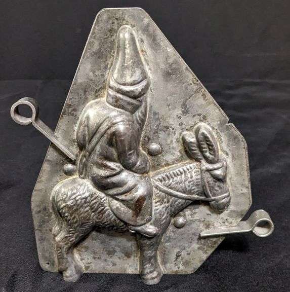 ANTIQUE CHOCOLATE MOLD SANTA SAINT NICK ON DONKEY JACKASS QUALITE'