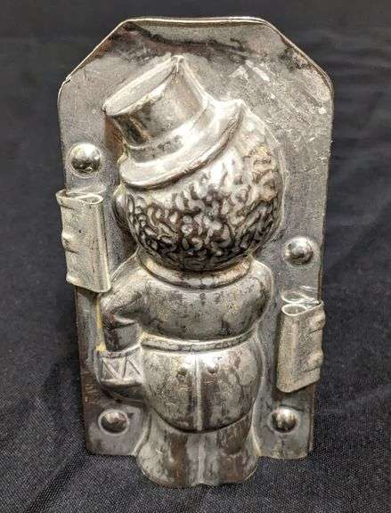 ANTIQUE CHOCOLATE MOLD AFRICAN AMERICAN DRUMMER BOY