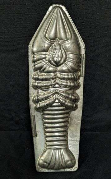 ANTIQUE CHOCOLATE MOLD LOBSTER SHELLFISH