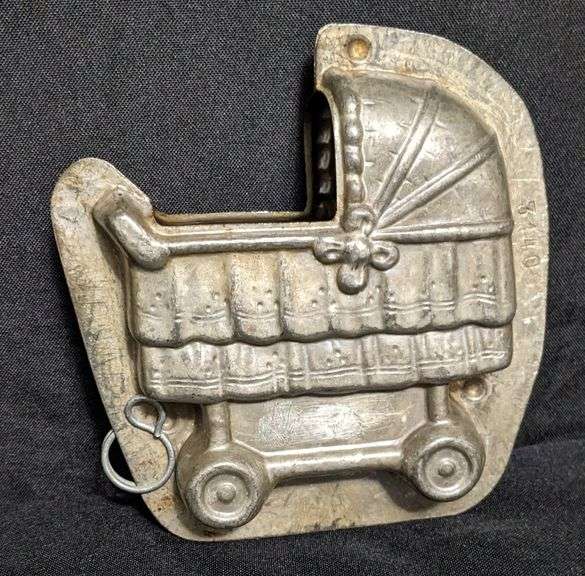 ANTIQUE CHOCOLATE MOLD BABBY BUGGY STROLLER