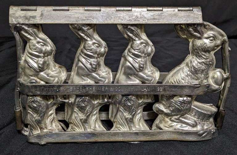 ANTIQUE CHOCOLATE MOLD EASTERBUNNY RABBITS REBUILT 1937 BY EPPELSHEIMER & CO NY
