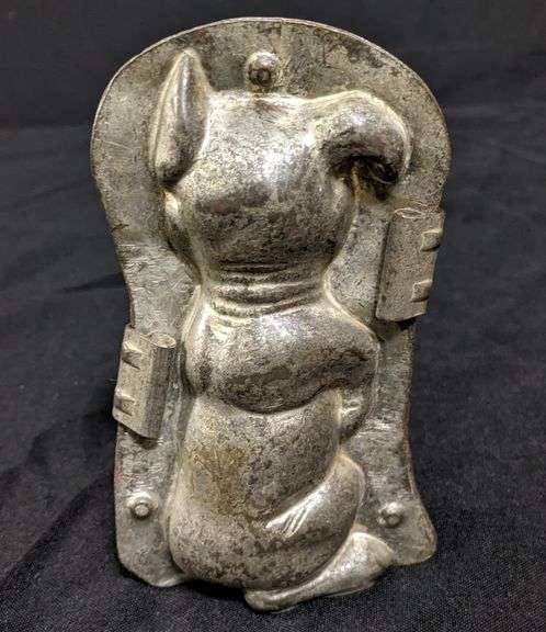 ANTIQUE CHOCOLATE MOLD CUTE LITTLE PUPPY DOG