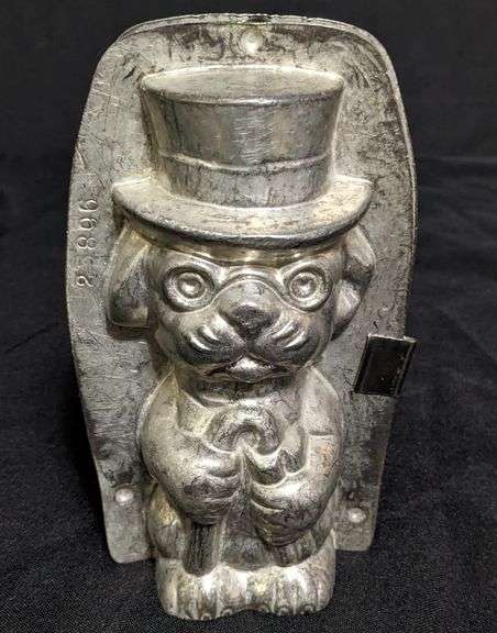 ANTIQUE CHOCOLATE MOLD DOG WITH TOP HAT ANTON REICHE DRESDEN
