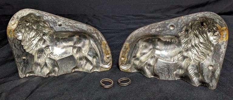 ANTIQUE CHOCOLATE MOLD MAJESTIC AFRICAN LION H WALTER BERLIN