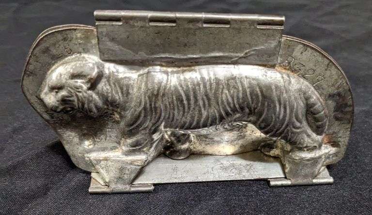 ANTIQUE CHOCOLATE MOLD TIGER CAT ANTON REICHE DRESDEN