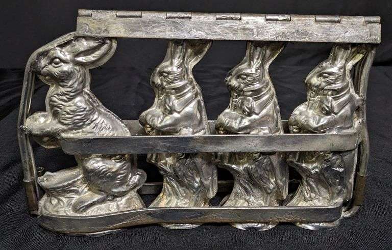ANTIQUE CHOCOLATE MOLD EASTERBUNNY RABBITS REBUILT 1937 BY EPPELSHEIMER & CO NY