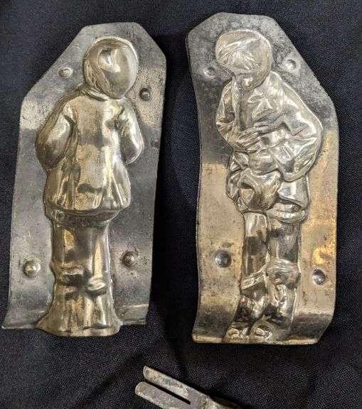 ANTIQUE CHOCOLATE MOLD BOY PLAYING HORN INSTRUMENT