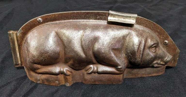 ANTIQUE CHOCOLATE MOLD SWINE PIG HOG