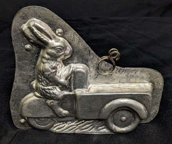 ANTIQUE CHOCOLATE MOLD EASTER BUNNY RABBIT DELIVERY MOTORCYCLE CART