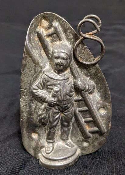 ANTIQUE CHOCOLATE MOLD CHIMNEY SWEEP