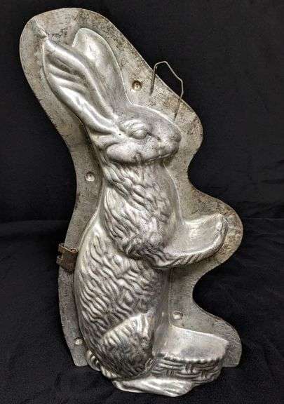LARGE 16" ANTIQUE CHOCLATE MOLD EASTER BUNNY RABBIT