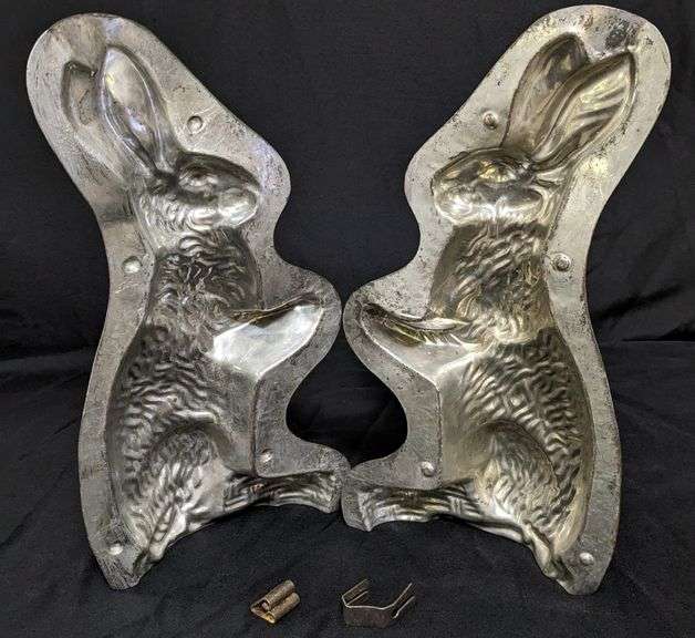 LARGE 16" ANTIQUE CHOCLATE MOLD EASTER BUNNY RABBIT