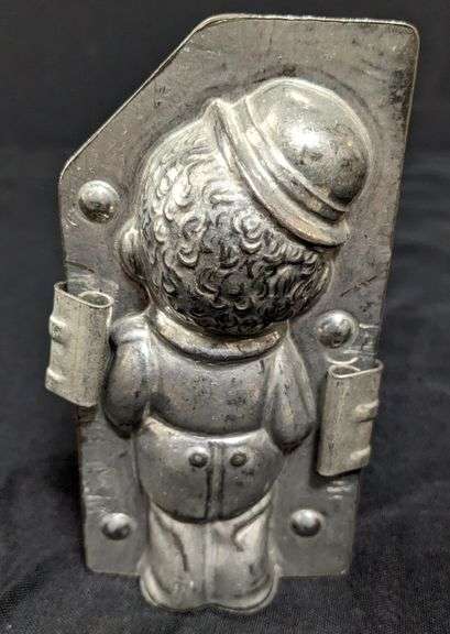 ANTIQUE CHOCOLATE MOLD AFRICAN AMERICAN BOY WITH STRING INSTRUMENT