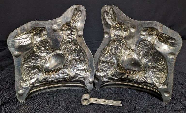 ANTIQUE CHOCOLATE MOLD DOUBLE EASTER BUNNY RABBITS