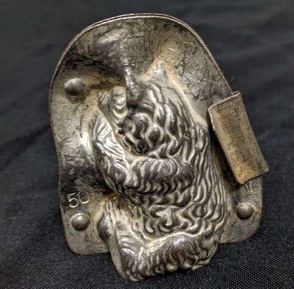 ANTIQUE CHOCOLATE MOLD JOLLY LOOKING BEAR ANTON REICHE DRESDEN