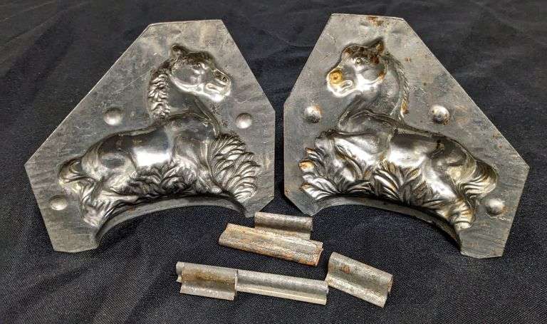 ANTIQUE CHOCLATE MOLD HORSE EQUESTRIAN