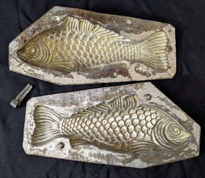 ANTIQUE CHOCOLATE MOLD CARP KOI FISH SHEEPSHEAD