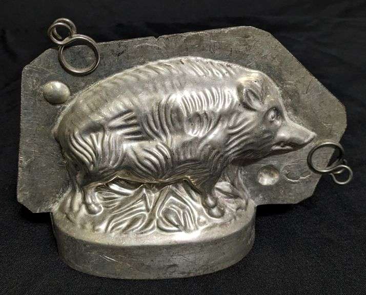 ANTIQUE CHOCOLATE MOLD WILD BOAR RAZORBACK PIG HOG