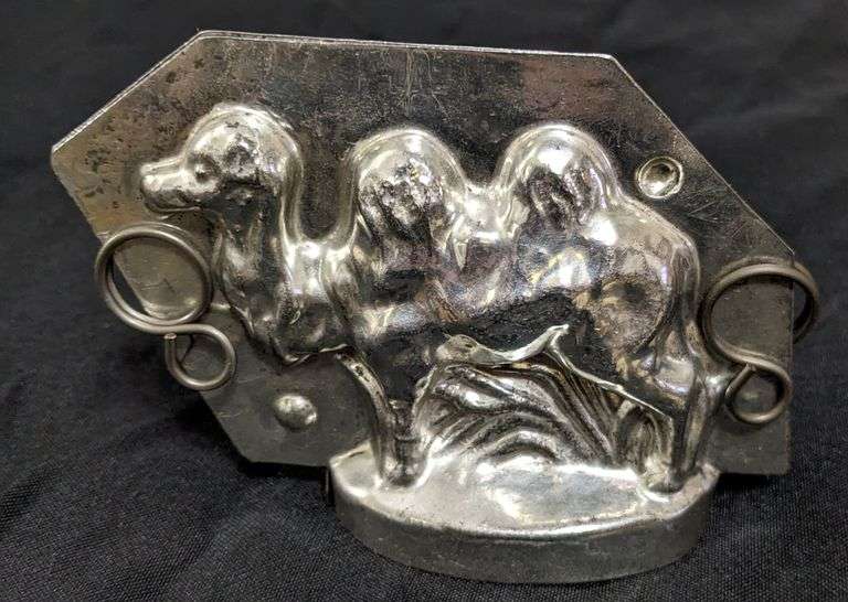 ANTIQUE CHOCOLATE MOLD CAMEL