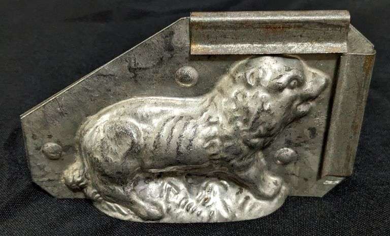 ANTIQUE CHOCOLATE MOLD LION CAT