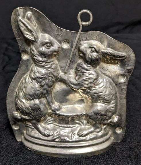 ANTIQUE CHOCOLATE MOLD DOUBLE EASTER BUNNY RABBITS