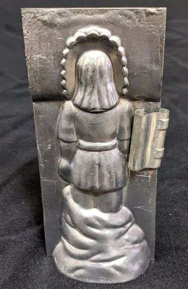 ANTIQUE CHOCOLATE MOLD NATIVE AMERICAN INDIAN CHIEF