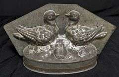 ANTIQUE CHOCOLATE MOLD 2 DOVES OR PIGEONS ON NEST
