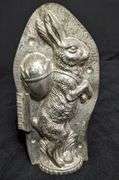 ANTIQUE CHOCOLATE MOLD EASTER BUNNY RABBIT WITH EGG PACK H WALTER BERLIN