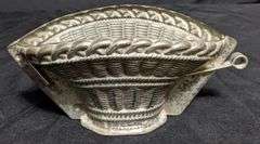 ANTIQUE CHOCOLATE MOLD WICKER BASKET ANTON REICHE DRESDEN