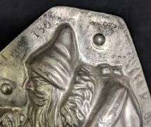 ANTIQUE CHOCOLATE MOLD SANTA CLAUS HOLDING BUYS EAR "NAUGHTY" GERMANY