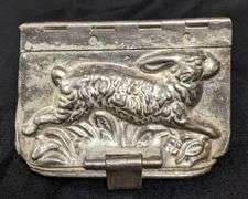 ANTIQUE CHOCOLATE MOLD BUNNY RABBIT