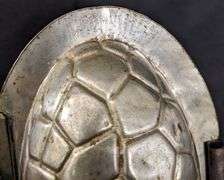ANTIQUE CHOCOLATE MOLD EASTER EGG