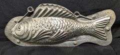 ANTIQUE CHOCOLATE MOLD CARP KOI FISH SHEEPSHEAD