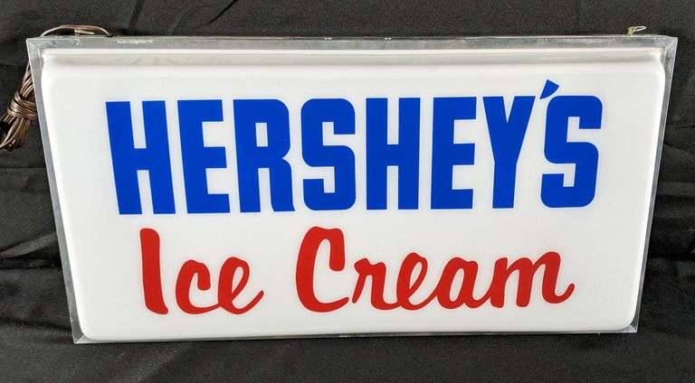 HERSHEY'S ICE CREAM LIGHTED SIGN