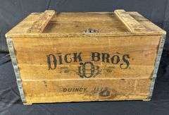 PRE PRO BEER CRATE CASE DICK BRO'S QUINCY ILLINOIS