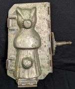 ANTIQUE EASTER FEMALE EASTER BUNNY RABBIT WEARING BONNET CHOCOLATE MOLD