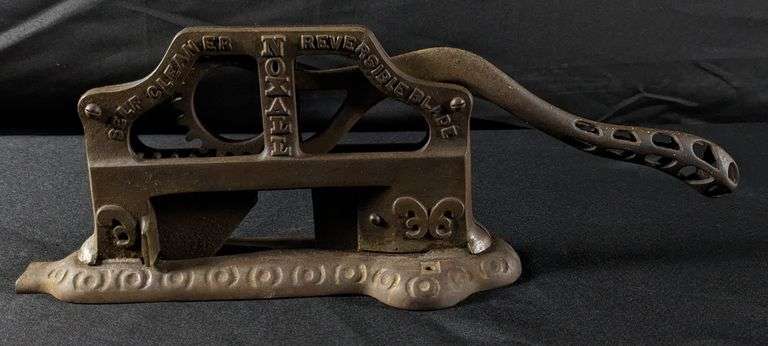 CAST IRON PLUG TOBACCO CUTTER NOXALL QUINCY ILLINOIS