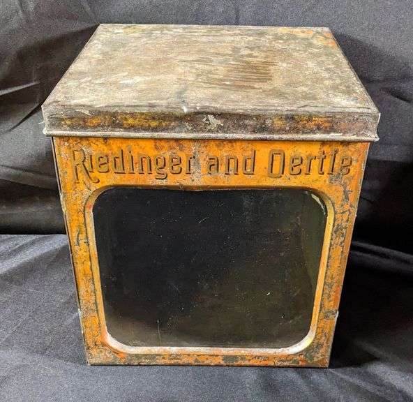 RIEDINGER & OERTLE CRACKERS CAKES & CONFECTIONERY GLASS FRONT BIN TIN QUINCY ILLINOIS