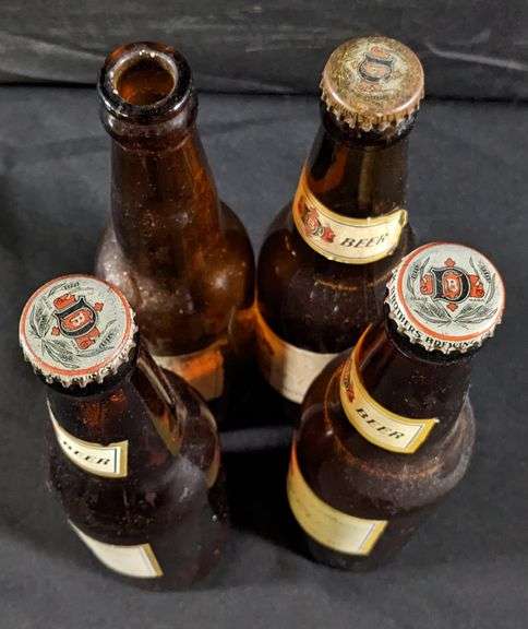 4 PAPER LABEL BEER BOTTLES DICK'S PILSENER DICK BROS BREWING QUINCY ILLINOIS