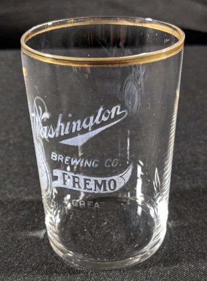 PORT WASHINGTON BREWING CO PREMO A GREAT BOTTLE BEER PORT WISCONSIN PRE PRO