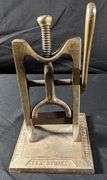WELLMAN & DWIRE TOBACCO CO CAST IRON PLUG TOBACCO CUTTER