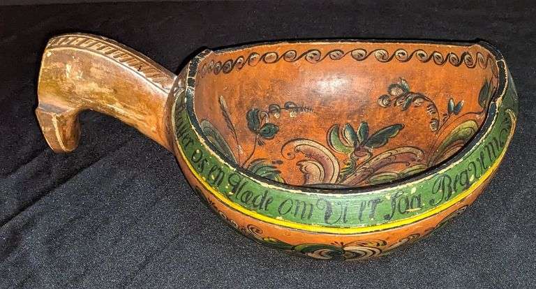 DATED 1852 NORWEGIAN CARVED FOLK ART PAINTED ALE DIPPER BOWL