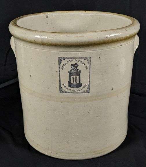 10 GAL MONMOUTH POTTERY CO STONEWARE 2 MEN IN A CROCK ILLINOIS