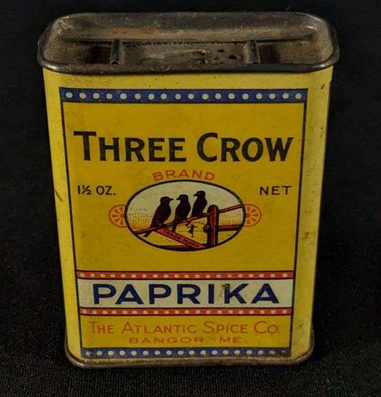 1 1/2 OZ TIN LITHO SPICE CAN THREE CROW BRAND PAPRIKA THE ATLANTIC SPICE CO BANGOR MAINE