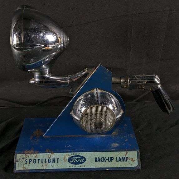 GENUINE FORD ACCESSORIES SPOTLIGHT & BACK-UP LAMP DISPLAY COUNTERTOP SIGN