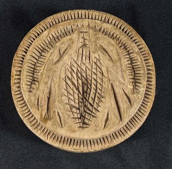 ANTIQUE PRIMITIVE CARVED WOOD BUTTER PRINT MOLD STAMP STRAWBERRY ?