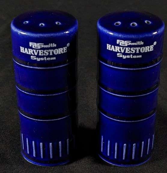 AO SMITH HARVESTORE SYSTEM SILO SALT & PEPPER SHAKERS