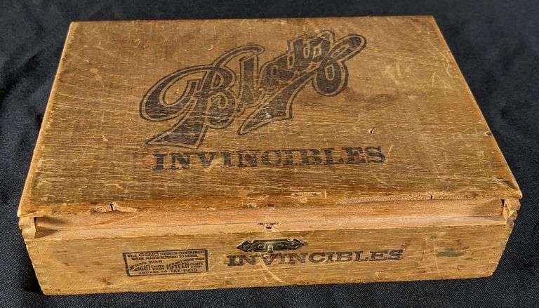 BLATZ INVINCIBLES WOOD CIGAR BOX