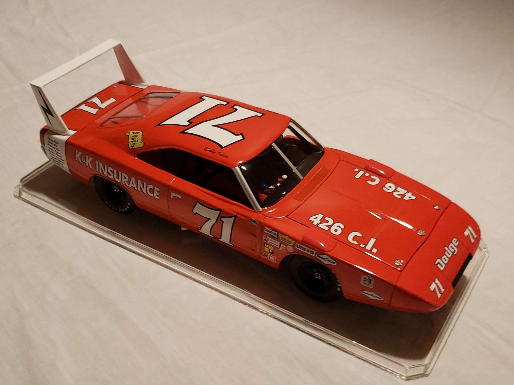 1:18 Ertl 1969 Dodge Daytona Nascar - #71 Bobby Isaac Winged